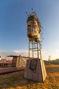 anton smit sculptures menlyn maine 2