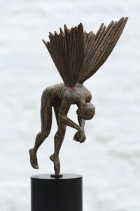 CROUCHING ANGEL BROWN SMALL