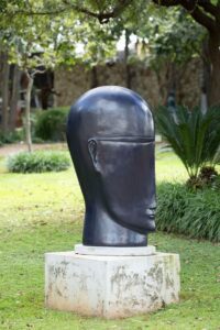 Blue Head with Glasses Park antonsmit